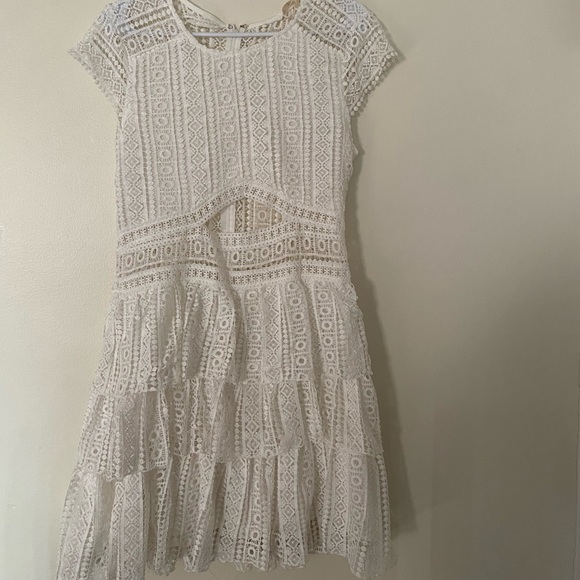 Cute dress - Picture 2 of 3